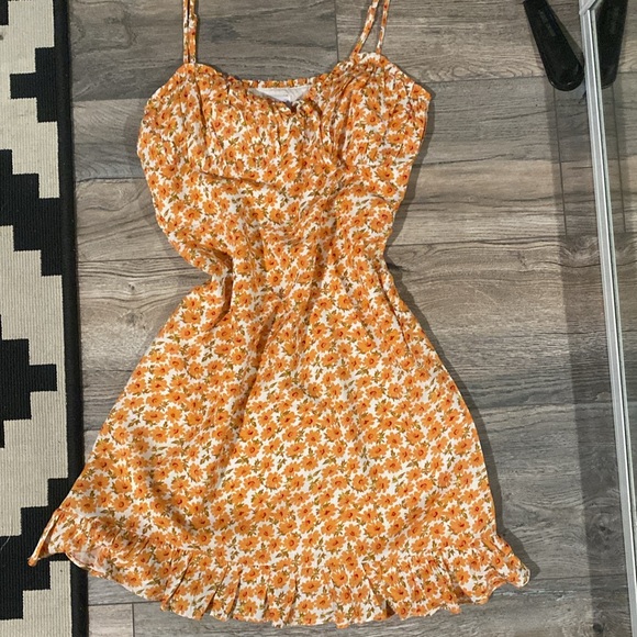 Princess Polly summer floral dress - Picture 9 of 11